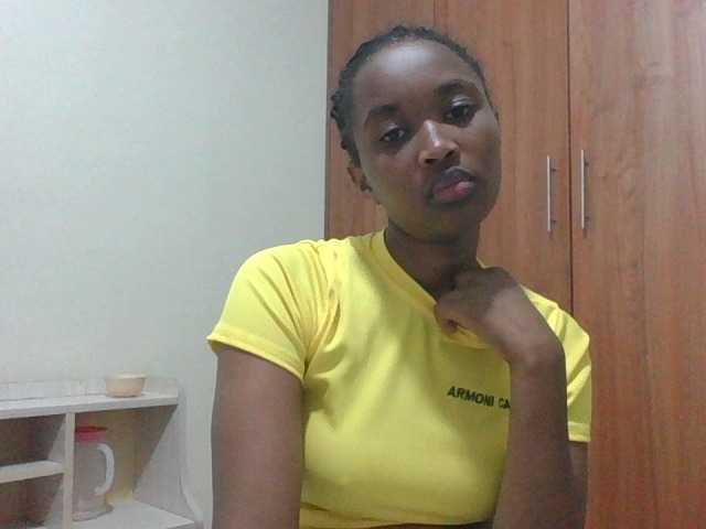 shanizz001's BongaCams show and profile