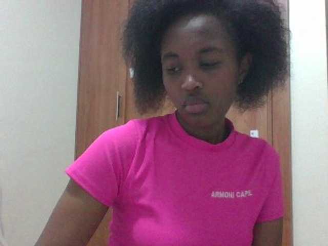 shanizz001's BongaCams show and profile