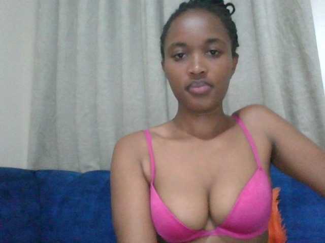 shanizz001 from BongaCams is Freechat
