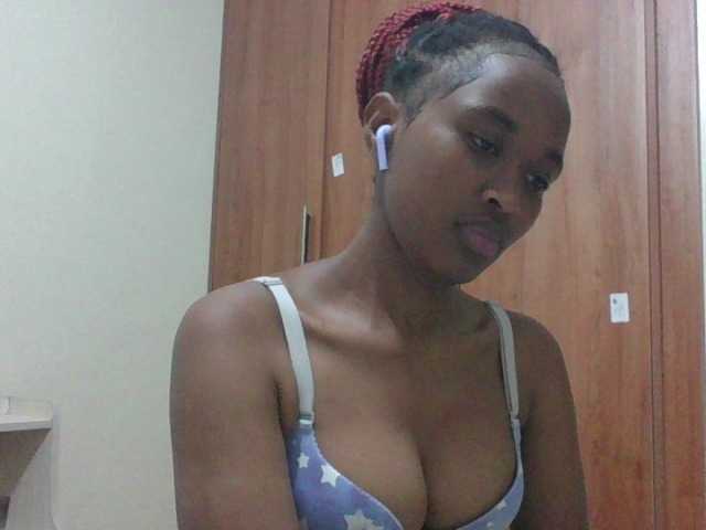 shanizz001's BongaCams show and profile