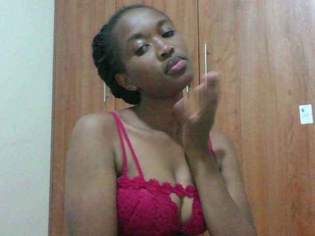 shanizz001's BongaCams show and profile