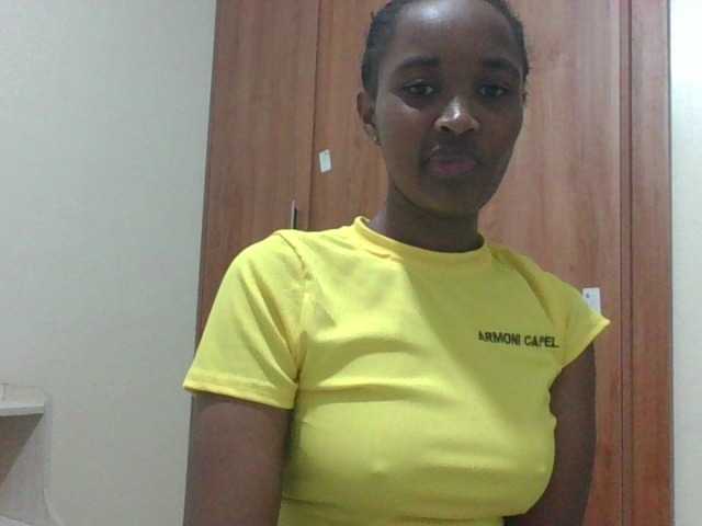 shanizz001's BongaCams show and profile