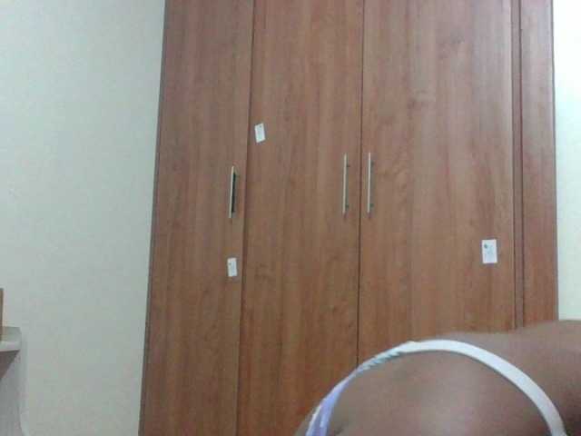 shanizz001's BongaCams show and profile