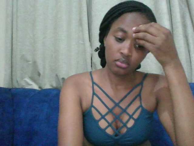 shanizz001's BongaCams show and profile