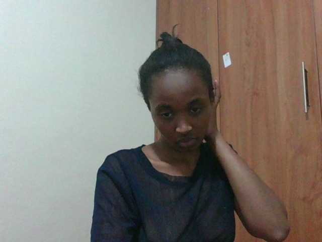 shanizz001's BongaCams show and profile