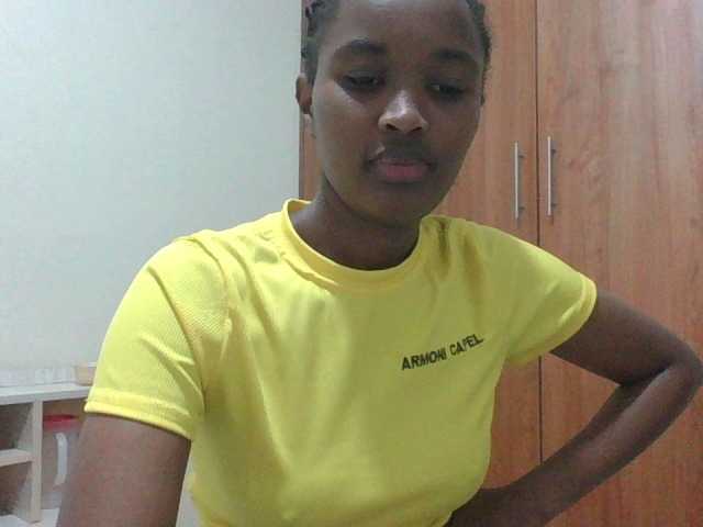 shanizz001's BongaCams show and profile