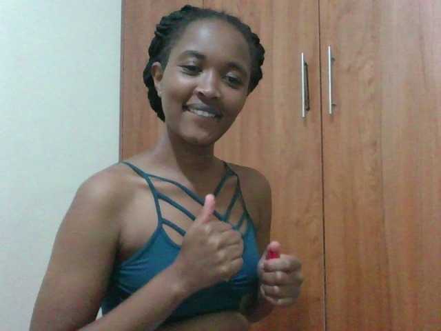 shanizz001's BongaCams show and profile