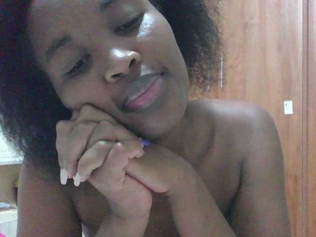 shanizz001's BongaCams show and profile