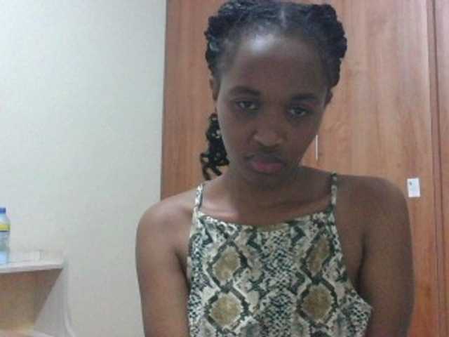 shanizz001's BongaCams show and profile