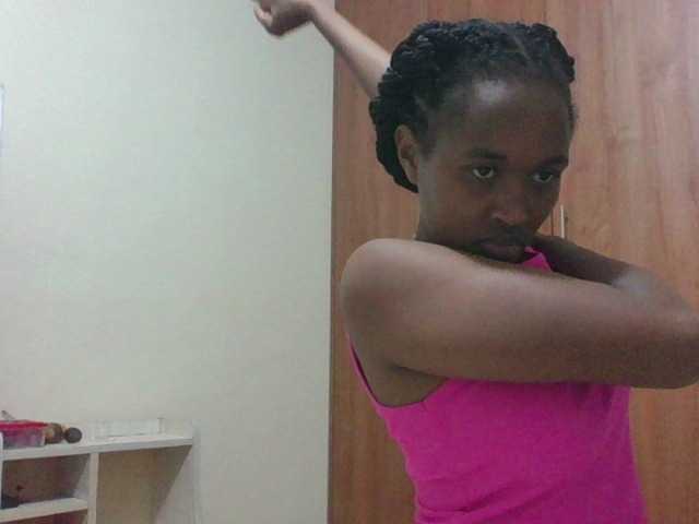 shanizz001's BongaCams show and profile