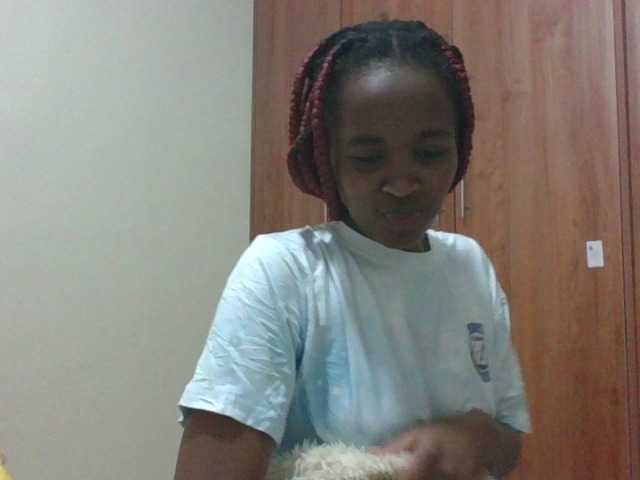 shanizz001's BongaCams show and profile