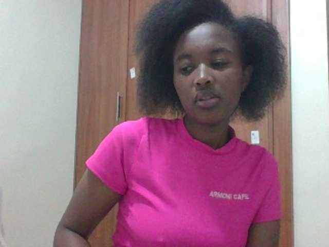 shanizz001's BongaCams show and profile