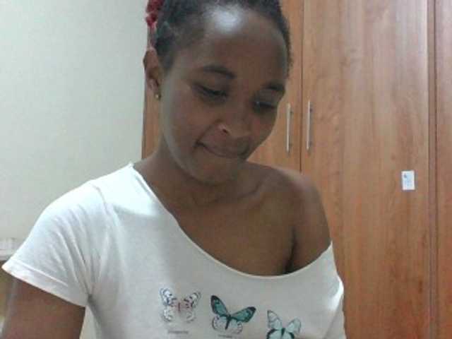 shanizz001's BongaCams show and profile