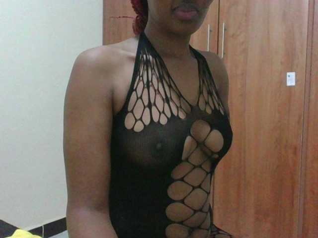 shanizz001's BongaCams show and profile