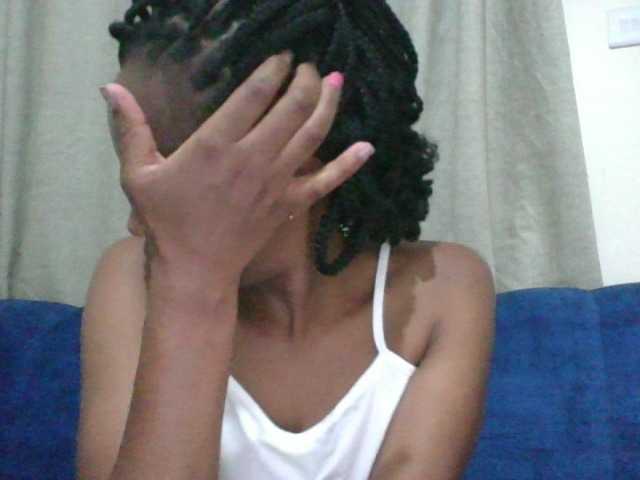 shanizz001's BongaCams show and profile