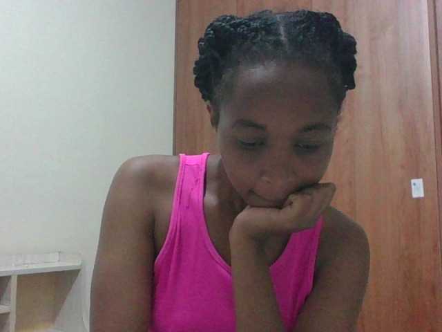 shanizz001's BongaCams show and profile