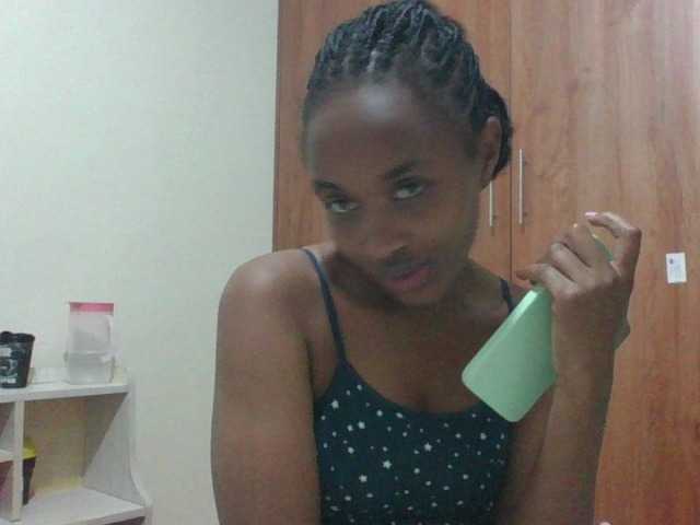 shanizz001 live cam profile