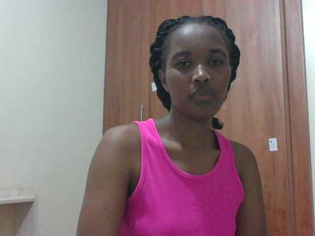 shanizz001's BongaCams show and profile