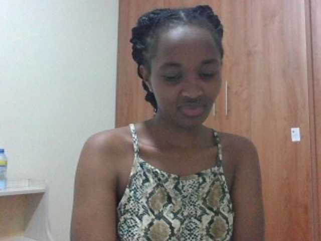 shanizz001's BongaCams show and profile