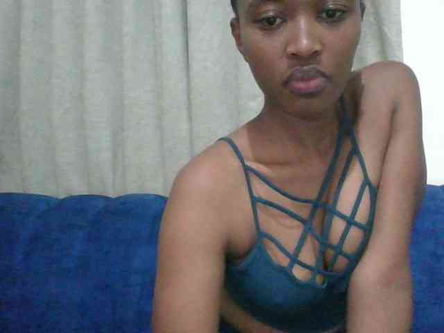 shanizz001 Live Webcam on BongaCams