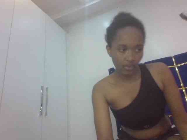 shanizz001 Live Webcam on BongaCams