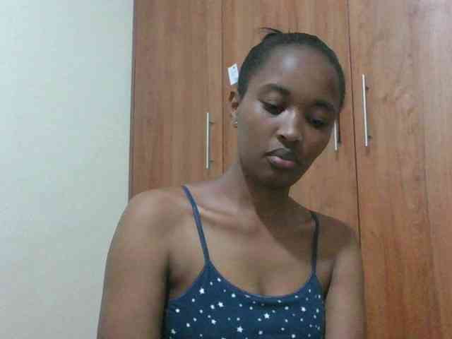 shanizz001 Live Webcam on BongaCams