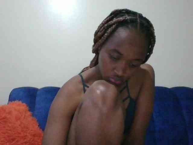 shanizz001 Live Webcam on BongaCams