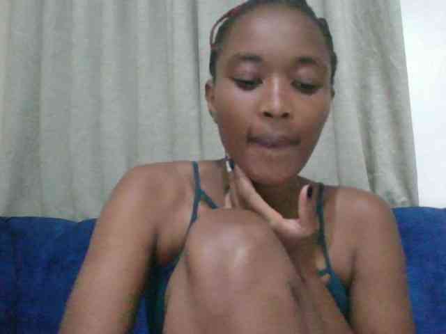 shanizz001 Live Webcam on BongaCams