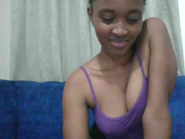 shanizz001 Live Webcam on BongaCams