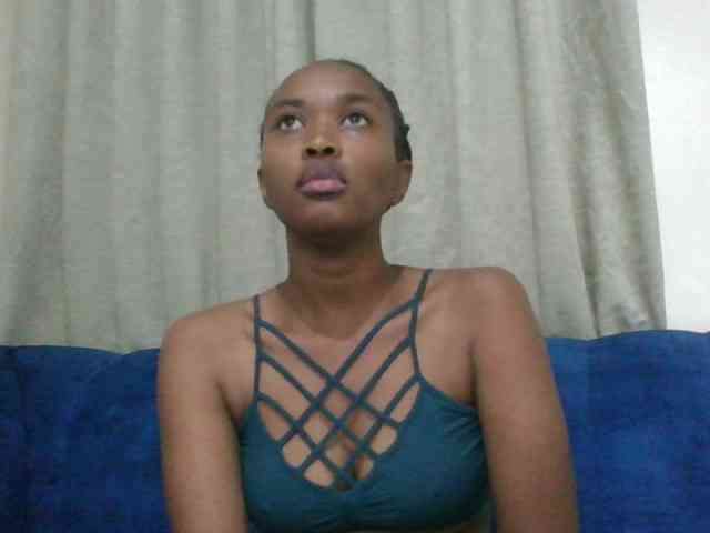 shanizz001 Live Webcam on BongaCams