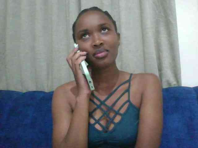 shanizz001 Live Webcam on BongaCams