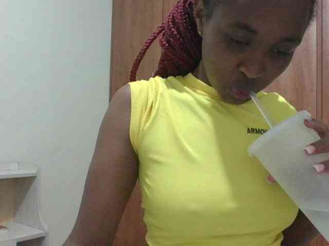 shanizz001 Live Webcam on BongaCams