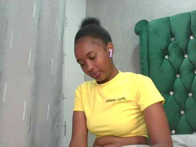 shanizz001 Live Webcam on BongaCams