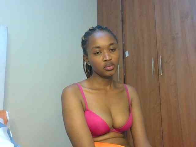 shanizz001 Live Webcam on BongaCams