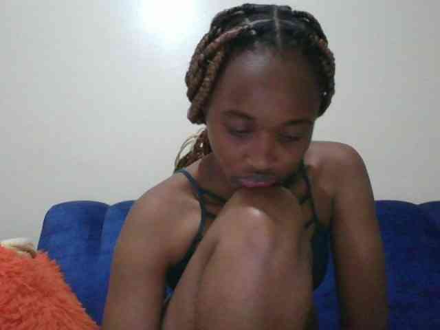 shanizz001 Live Webcam on BongaCams