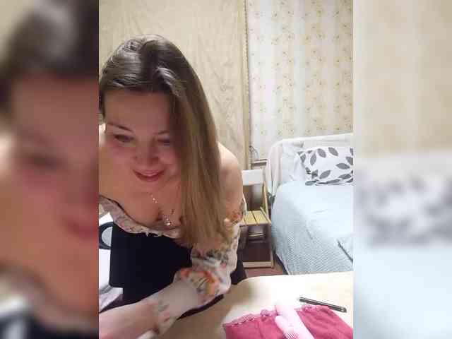 VselenaSun402 Live Webcam on BongaCams