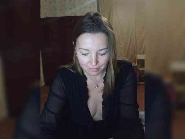 real web cam show VselenaSun402