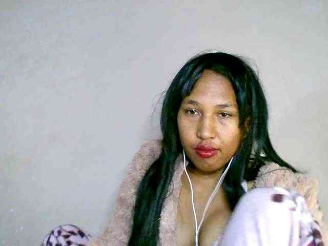 HelenGLOW webcam