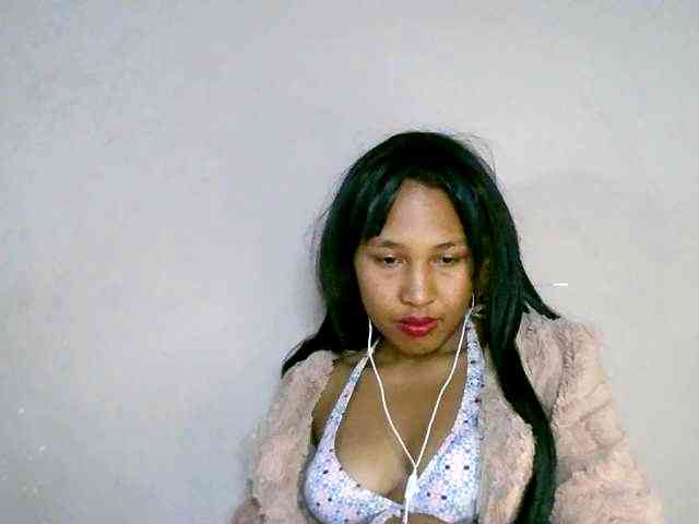 HelenGLOW webcam
