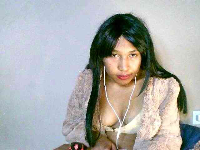 HelenGLOW webcam