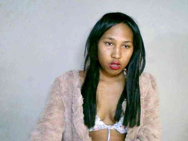 HelenGLOW webcam