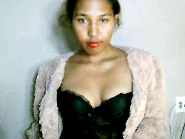 HelenGLOW webcam