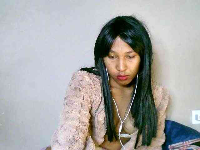HelenGLOW webcam