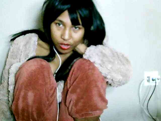 HelenGLOW webcam
