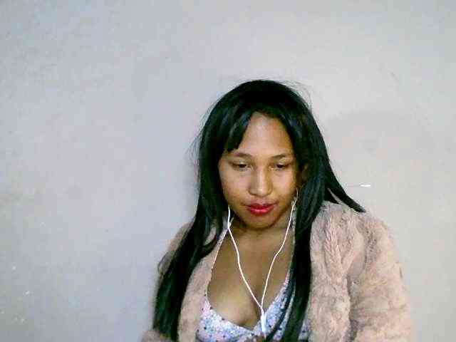 HelenGLOW webcam