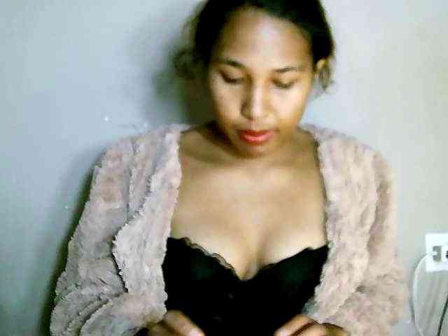 HelenGLOW webcam