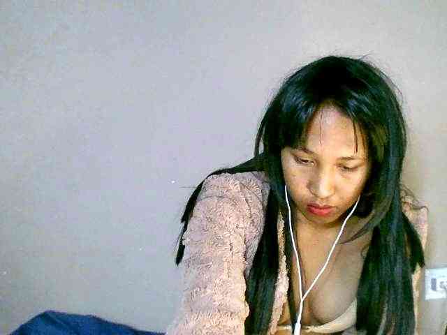 HelenGLOW webcam