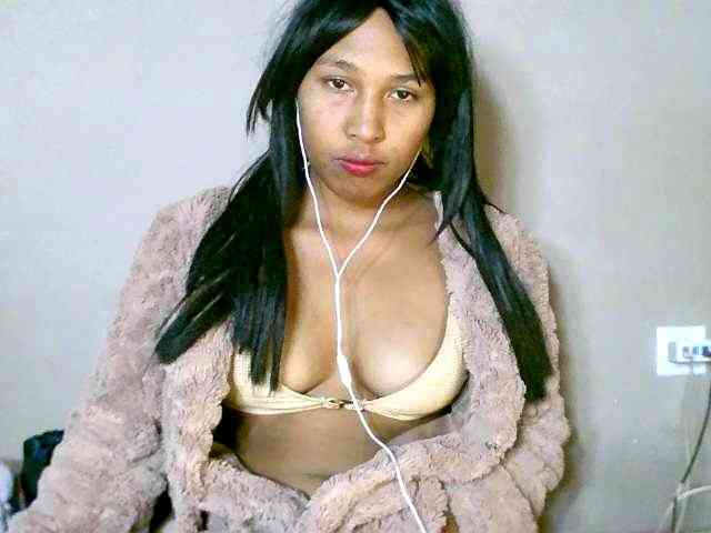 HelenGLOW webcam