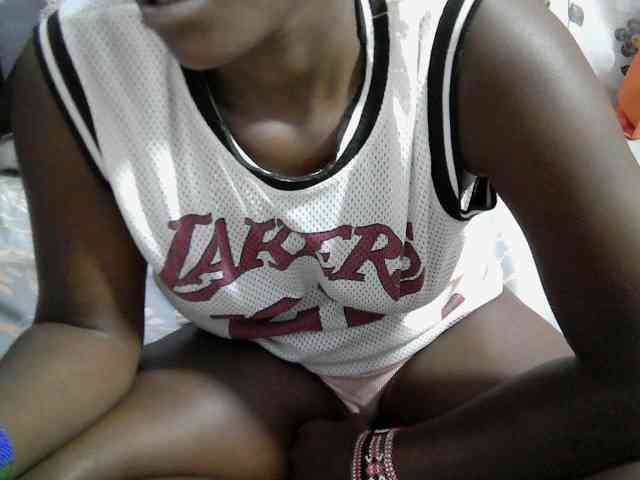 Tightpussy Live Webcam on BongaCams