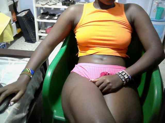 Tightpussy Live Webcam on BongaCams